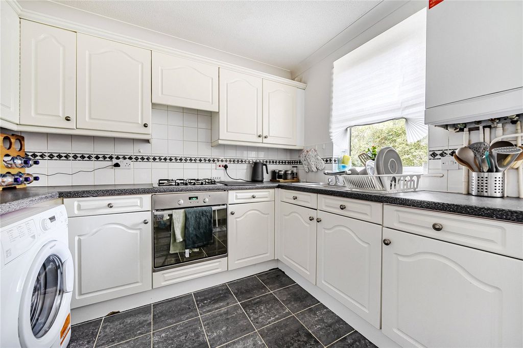 Property photo 2 of 12 Picture No. 23