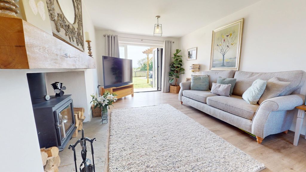 Property photo 3 of 41 4141457