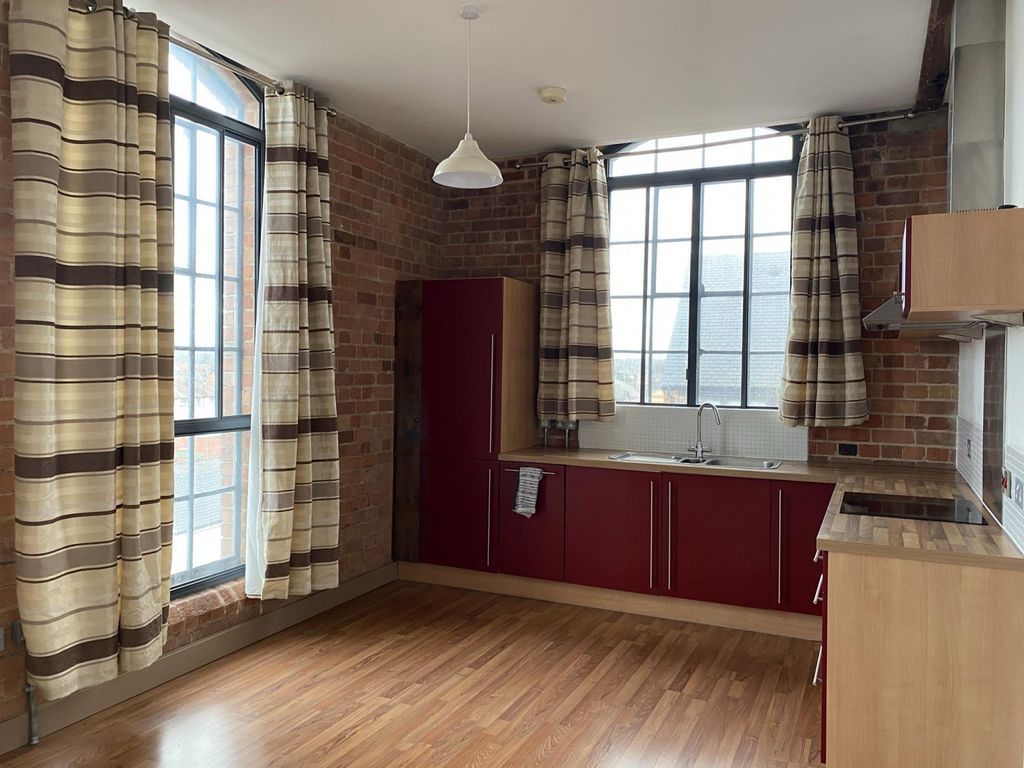 Property photo 2 of 10 (Main)