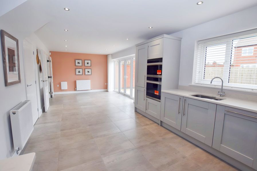 Property photo 2 of 26 Dining Kitchen 2