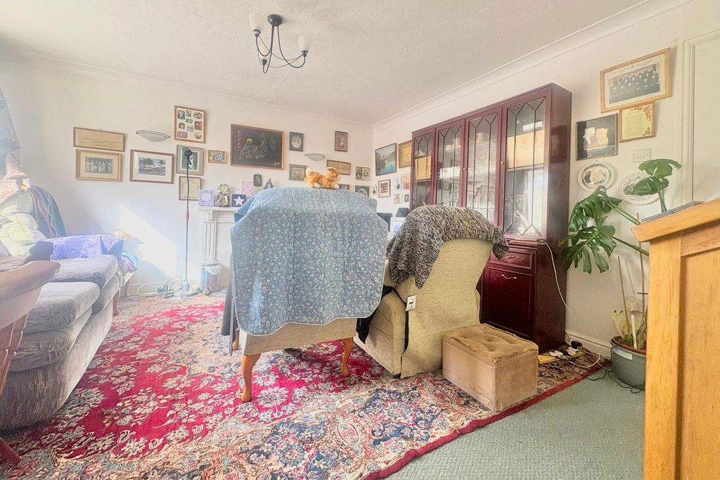 Property photo 3 of 7 Picture No. 02