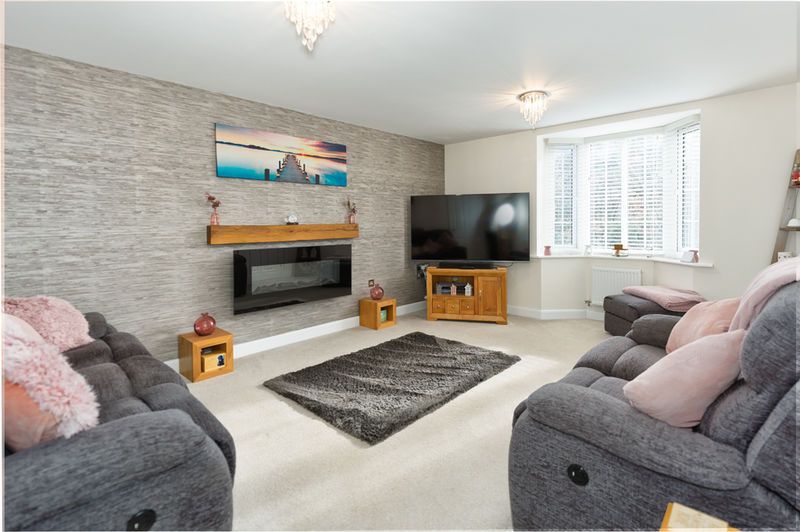 Property photo 2 of 28 Photo 6