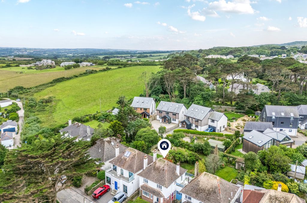 Property photo 1 of 15 1303012-4-68471B7...