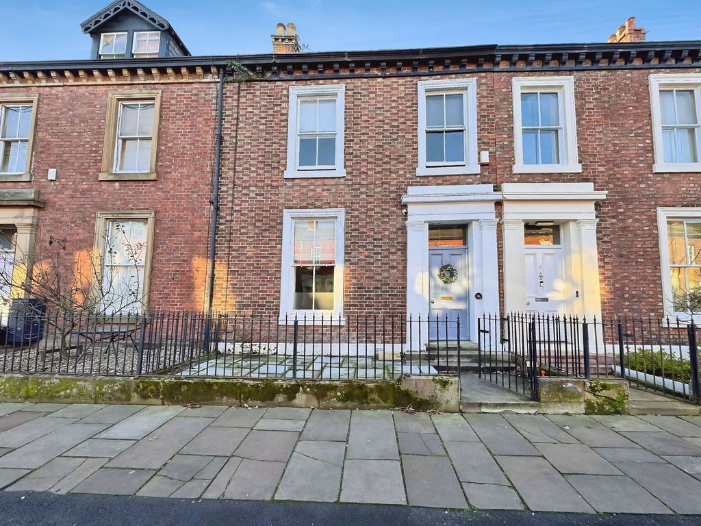 Property photo 1 of 29