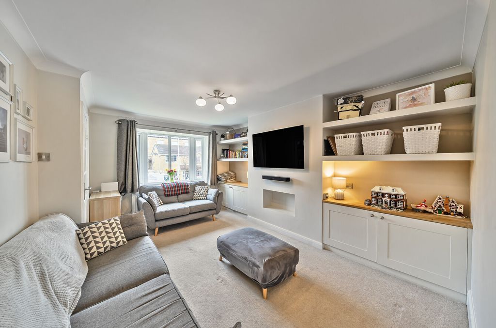 Property photo 2 of 10 1422623-10-69A1Bf...