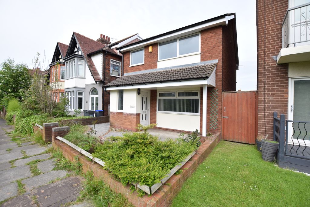 Property photo 1 of 2