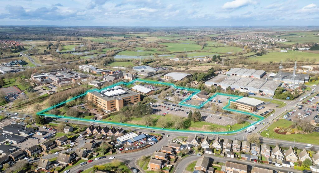 Property photo 2 of 3 W2.Jpg