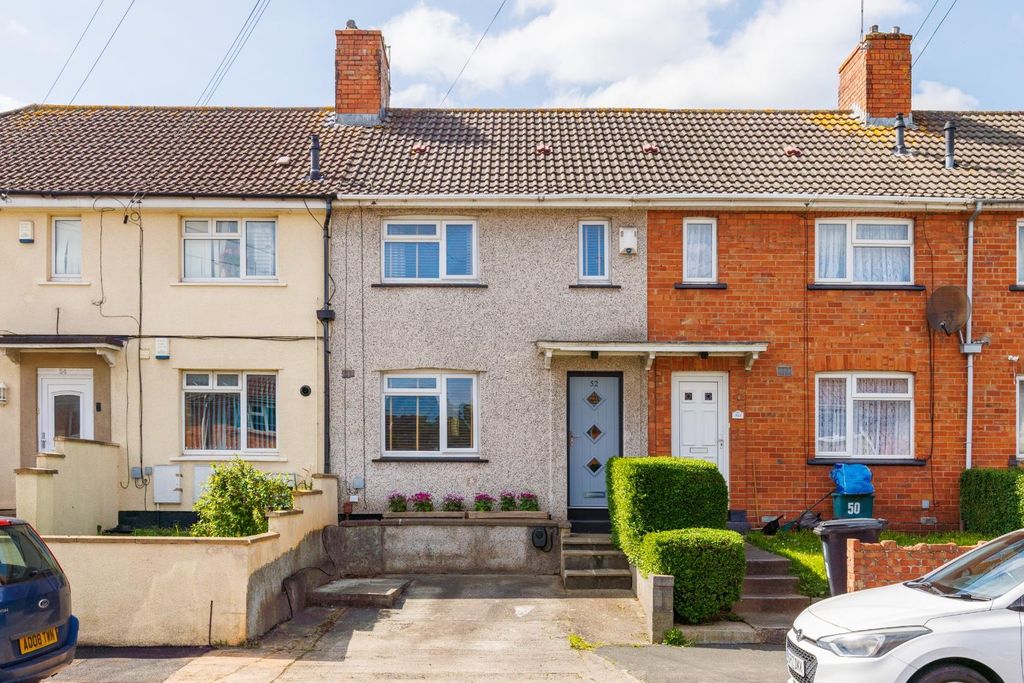 Property photo 2 of 22 52 Martock Road, Bs3-25.Jpg