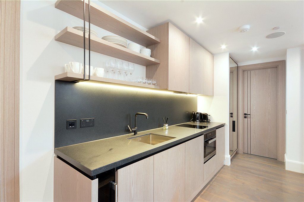 Property photo 2 of 11 Picture No. 18