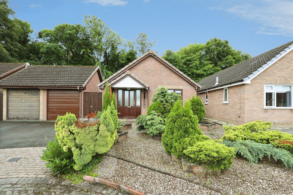 Property photo 2 of 16