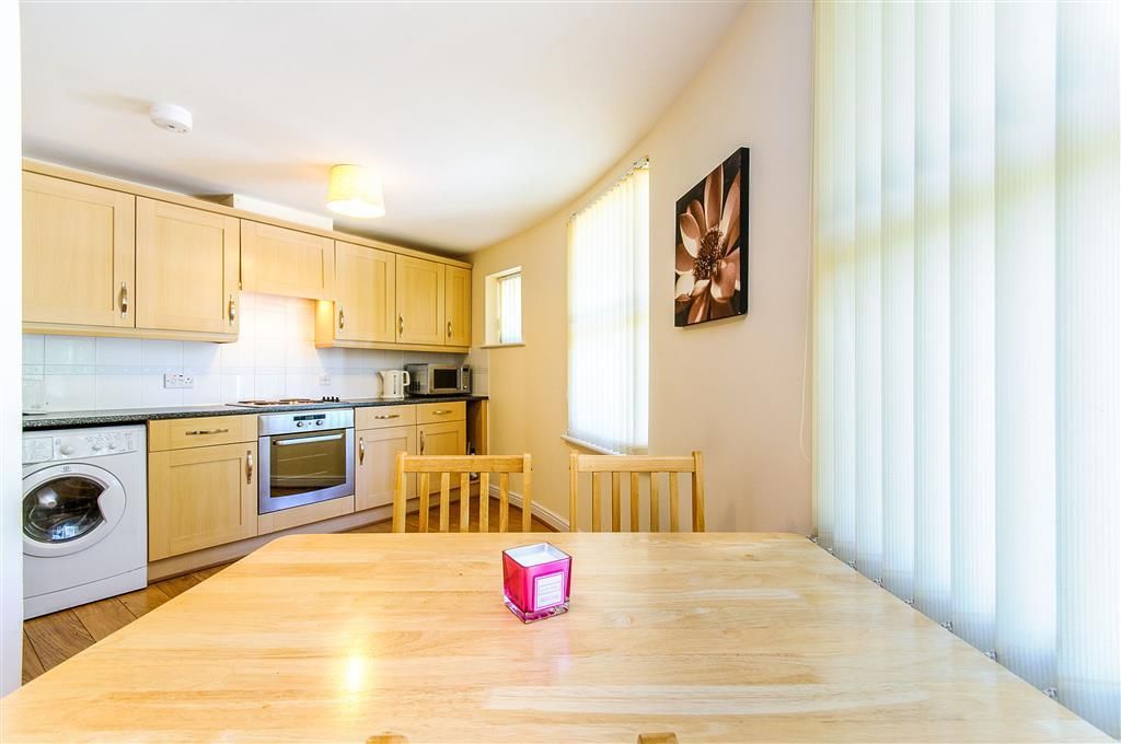 Property photo 3 of 7 Dining Room