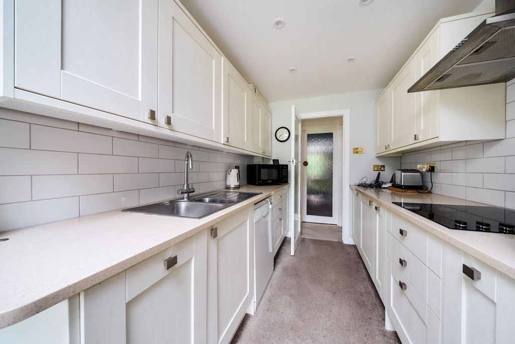 Property photo 3 of 20 1336074-21-6894E5...