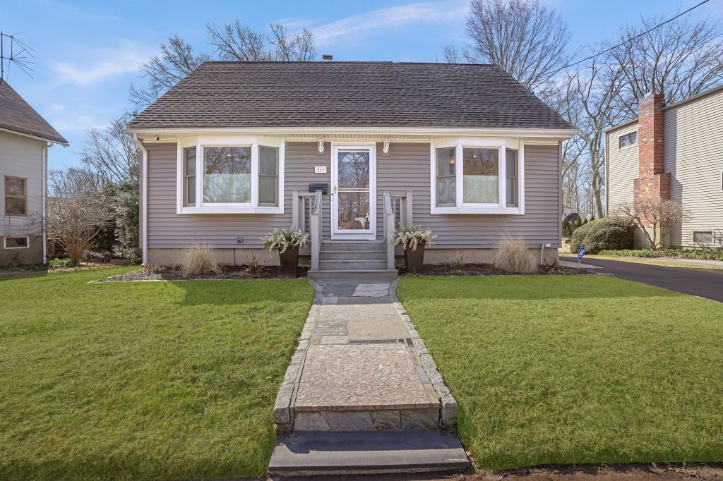 Property photo 1 of 20