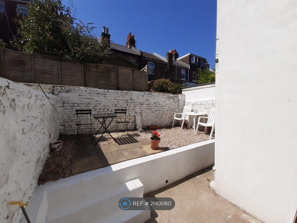 Property photo 3 of 11