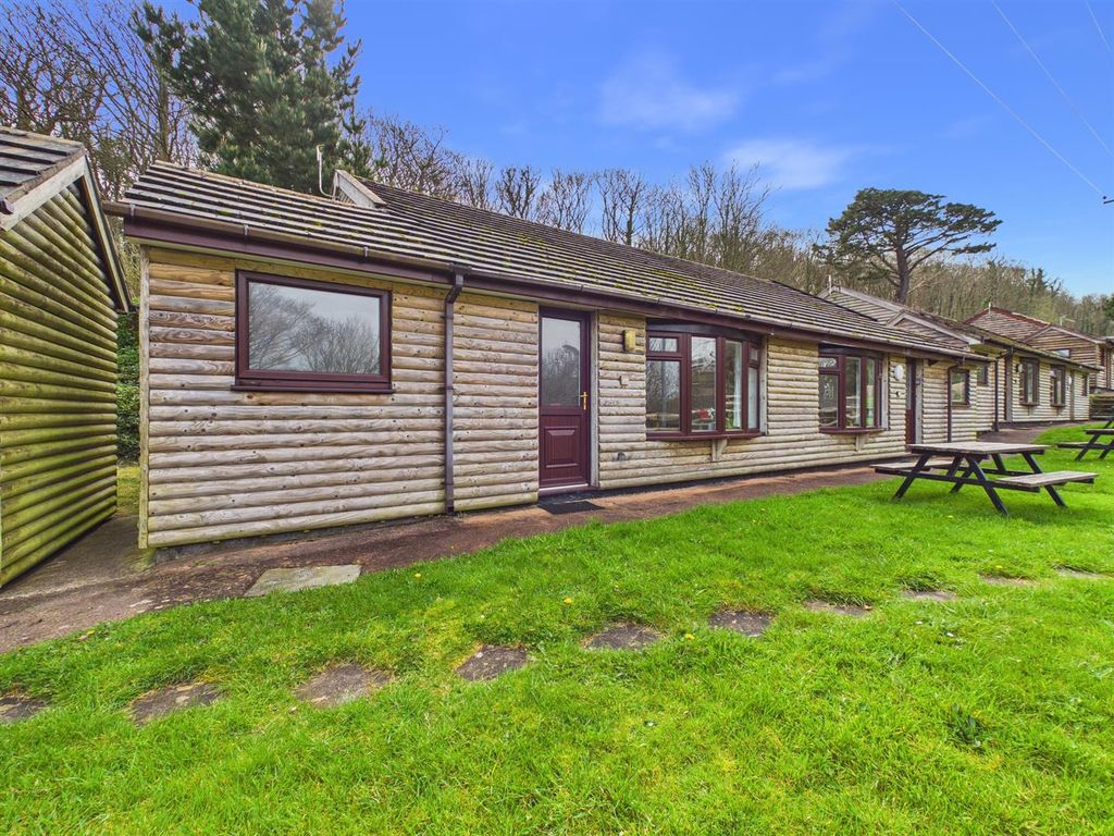 Property photo 1 of 11 Front