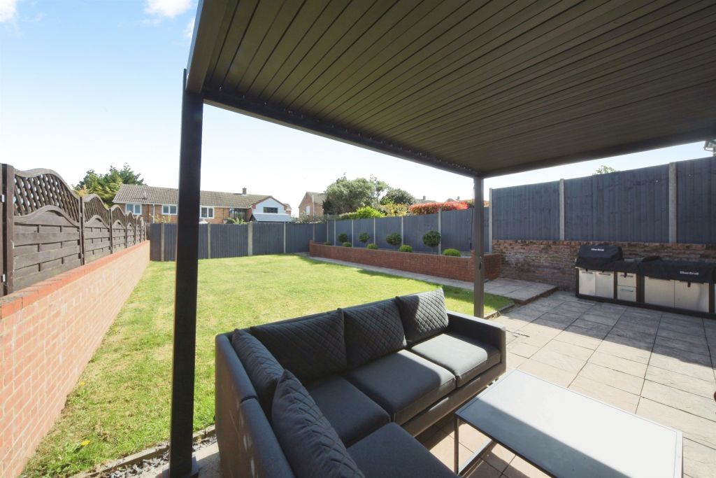 Property photo 3 of 15