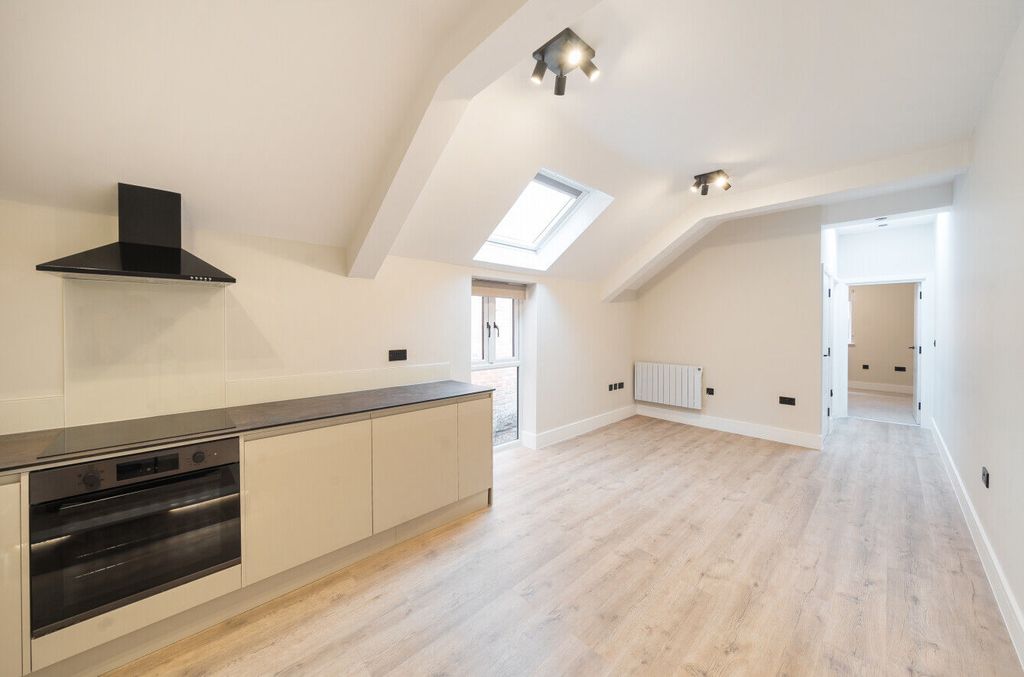 Property photo 2 of 13 1146396 (11)