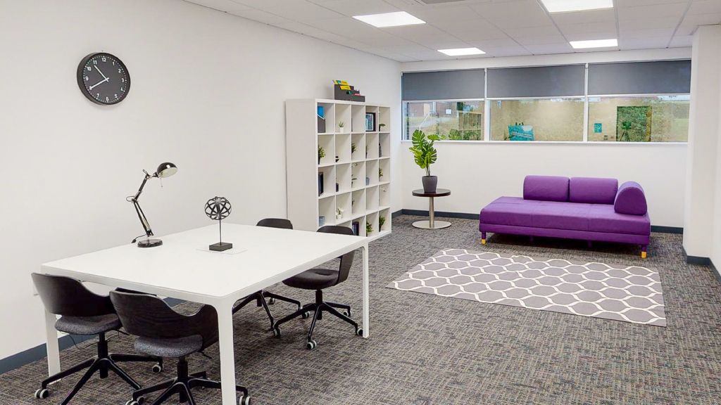 Property photo 3 of 17 Photo 2