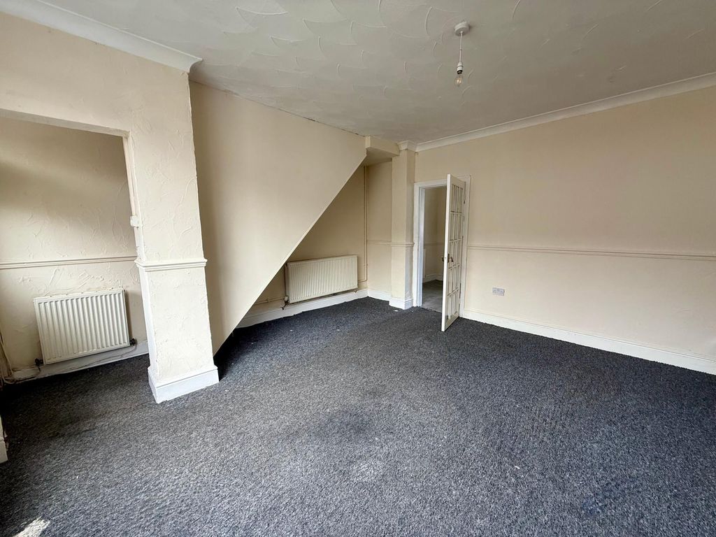 Property photo 2 of 9 Photo 1