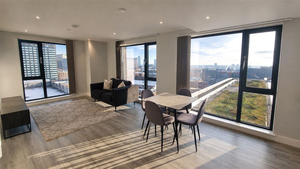 Property photo 3 of 14 Living Dining