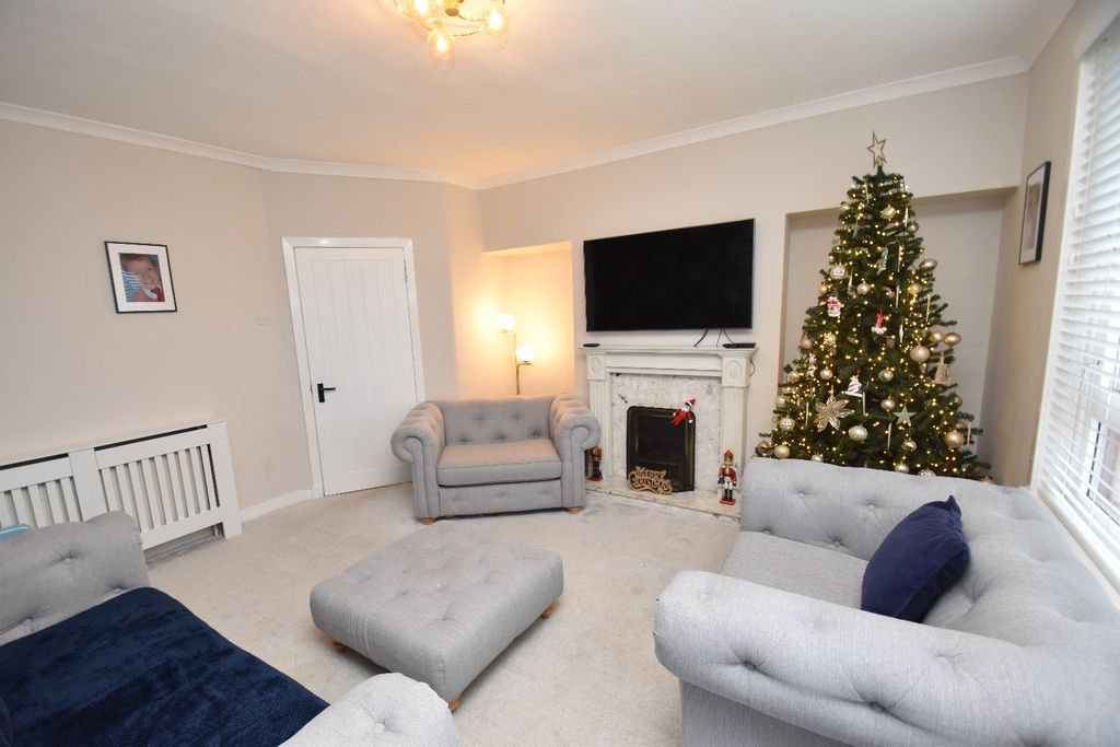 Property photo 3 of 17 4628004