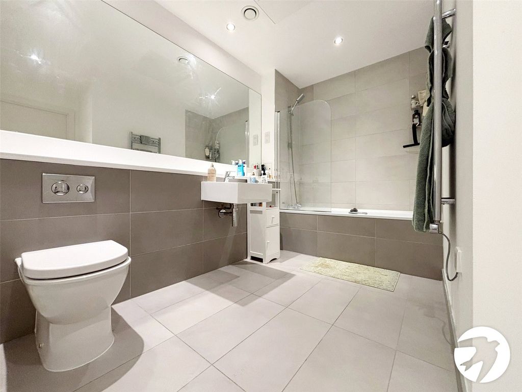 Property photo 3 of 11 Picture No. 22