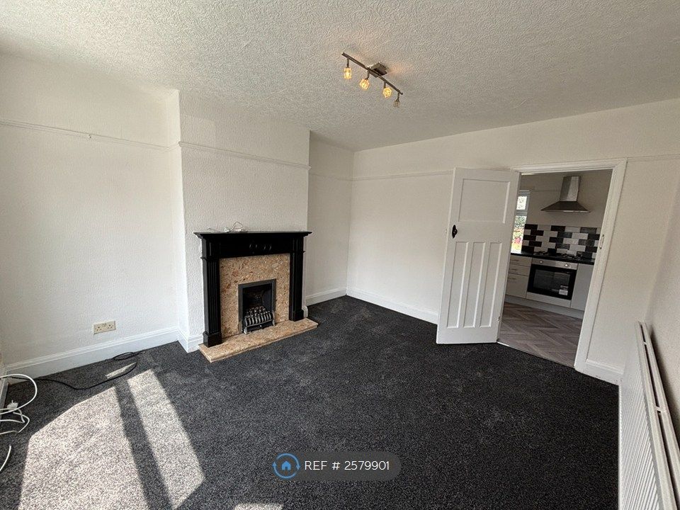 Property photo 3 of 23