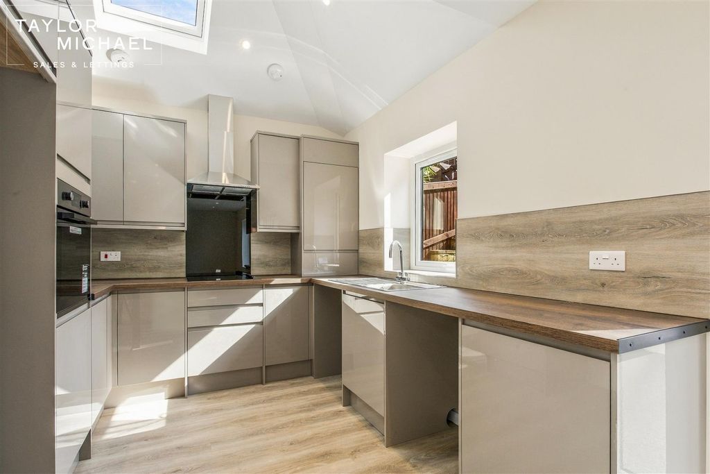 Property photo 2 of 34 Kitchen