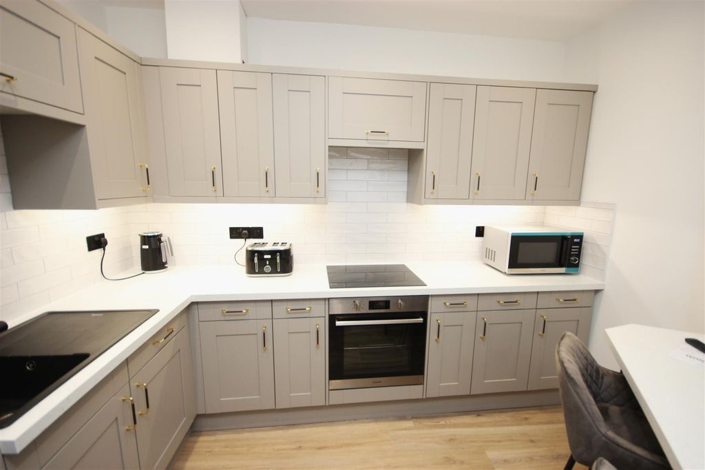 Property photo 3 of 8 Img_2865.Jpg