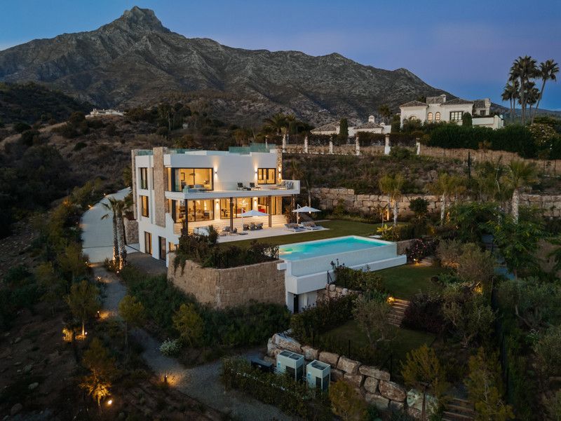 Property photo 1 of 35