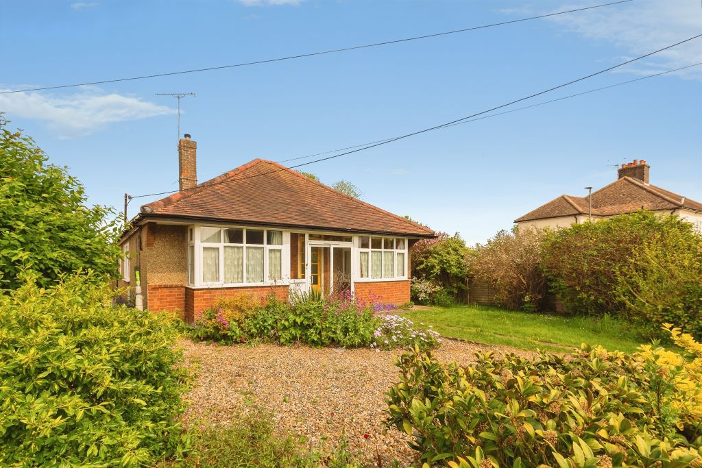 Property photo 1 of 32