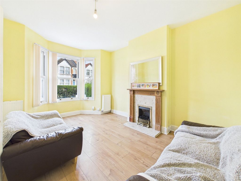 Property photo 2 of 11 Picture No. 04