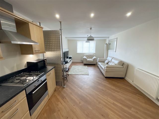 Property photo 3 of 20 Kitchen/Living Room