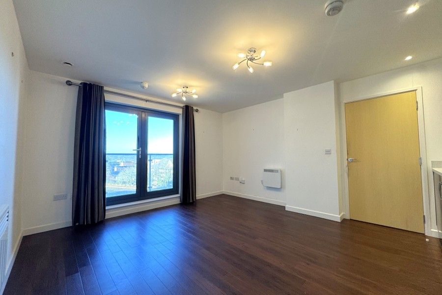 Property photo 3 of 6