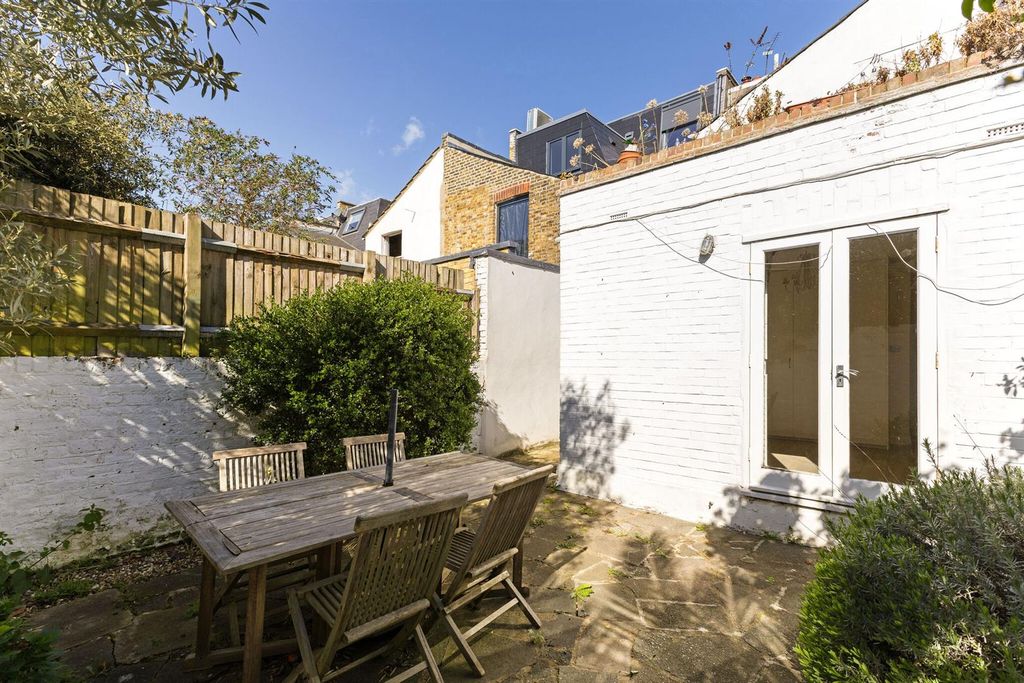 Property photo 2 of 12 90363_Ground Floor Flat 68 Burnfoot Avenue (21)_Lo