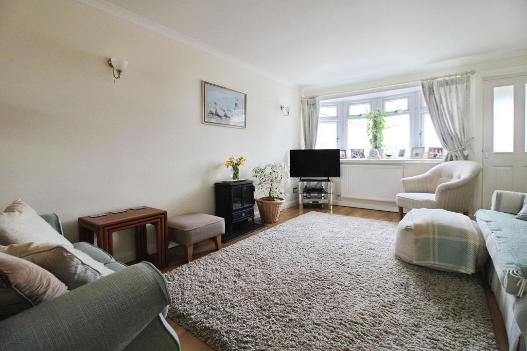 Property photo 3 of 18