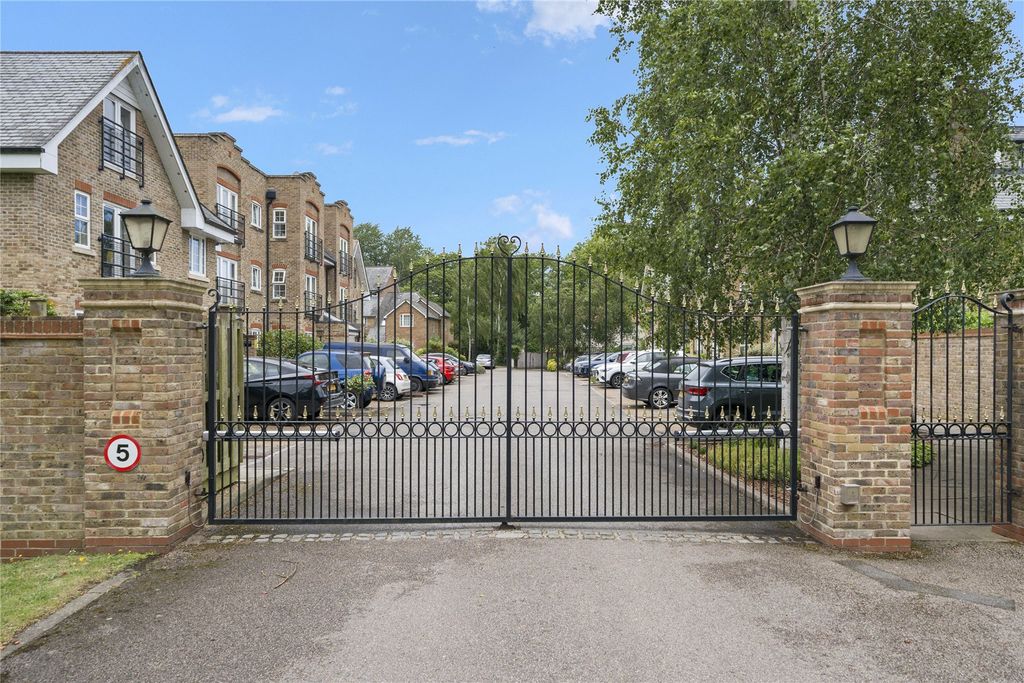 Property photo 2 of 14 Picture No. 40