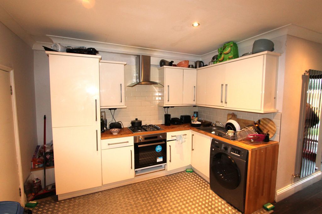 Property photo 2 of 11 Photo 10