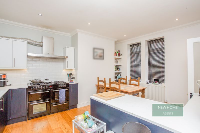 Property photo 3 of 18 Photo 16