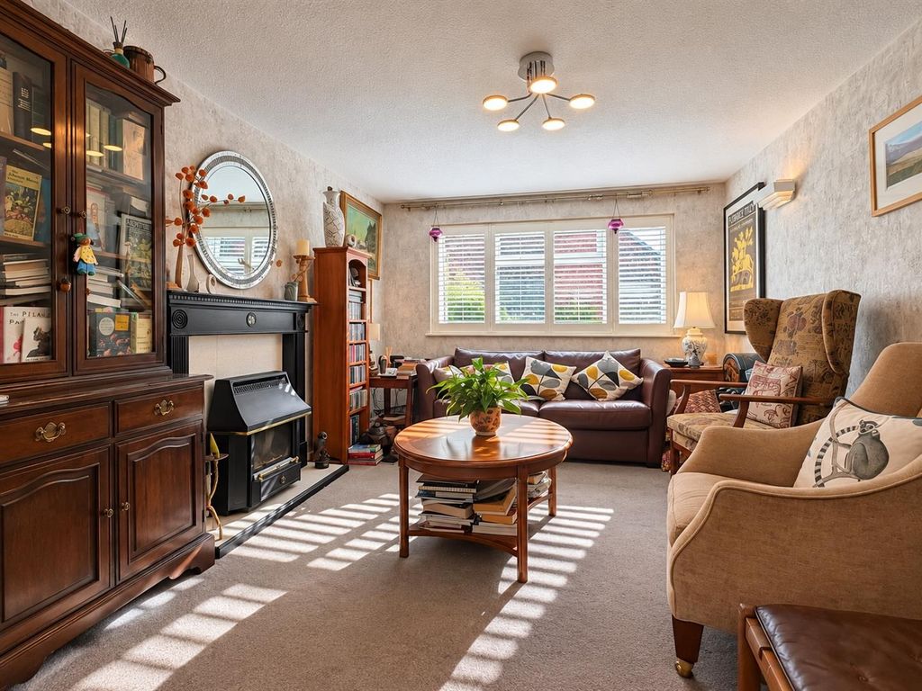 Property photo 2 of 24