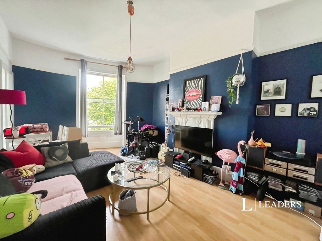 Property photo 1 of 13 Pbox-Img.Jpg