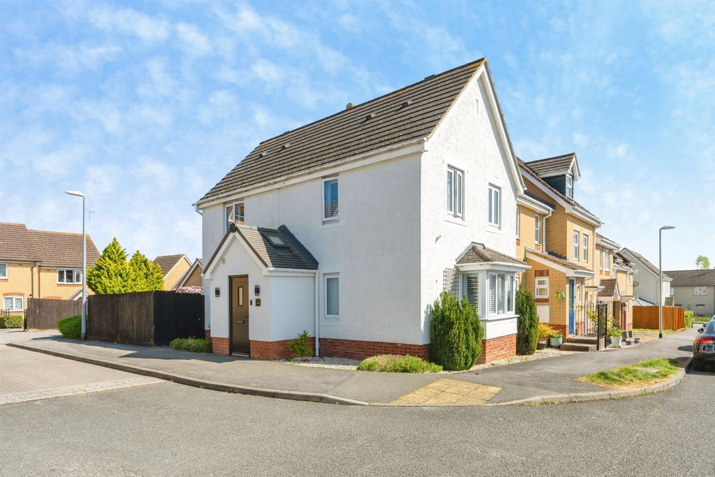 Property photo 1 of 36