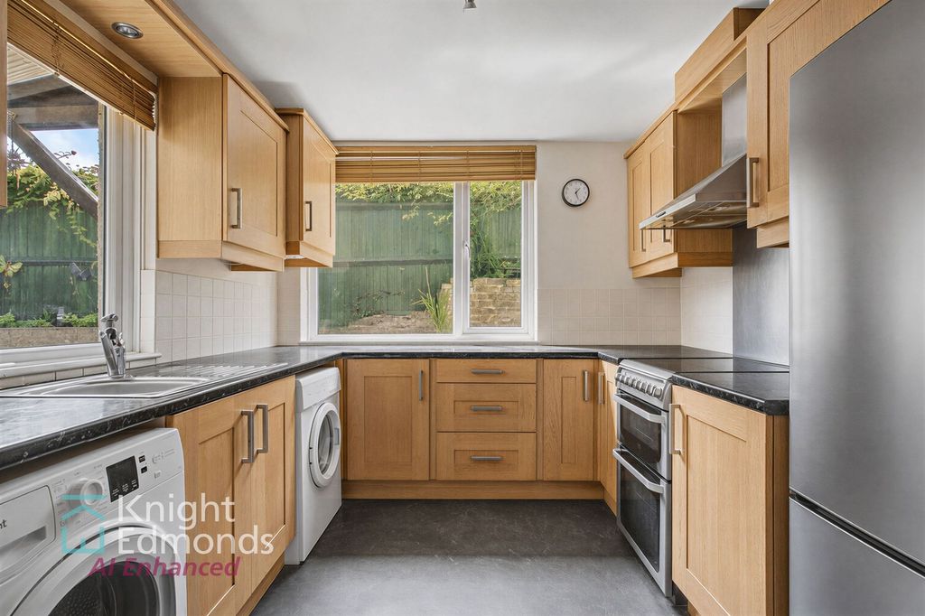 Property photo 2 of 13 Kitchen