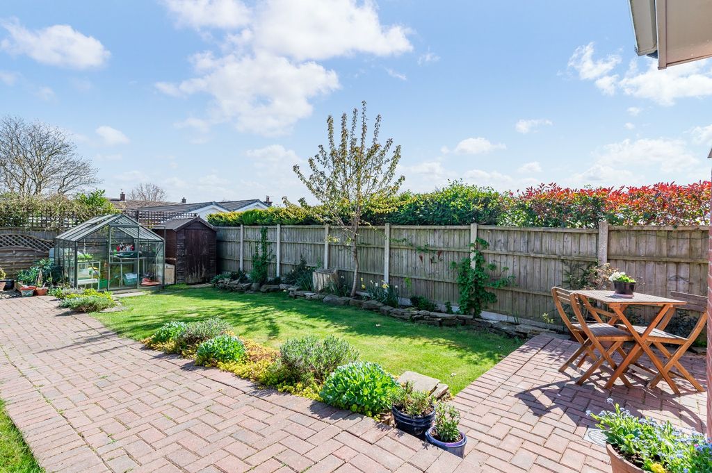 Property photo 3 of 30 4069954