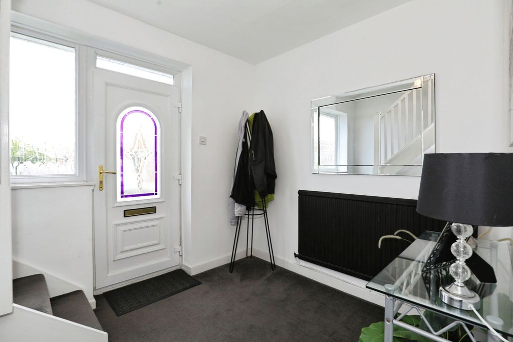Property photo 2 of 20 Pbox-Img.Jpg