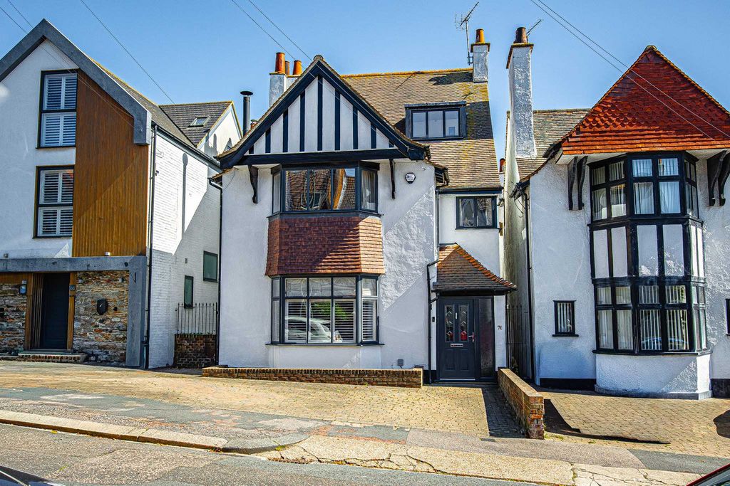 Property photo 1 of 49