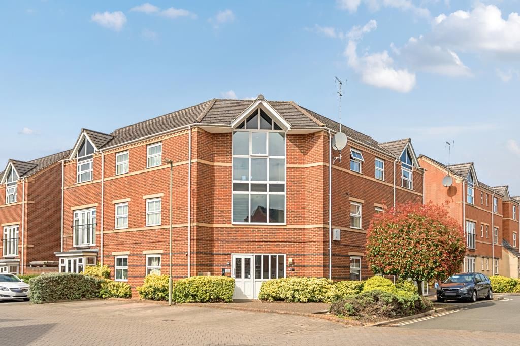 Property photo 2 of 15 Front Aspect