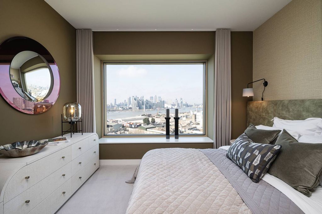 Property photo 2 of 16