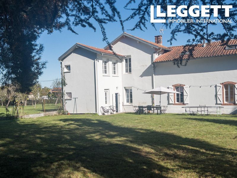 Property photo 2 of 10