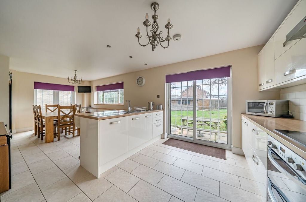 Property photo 2 of 13 1397557269612B3602850